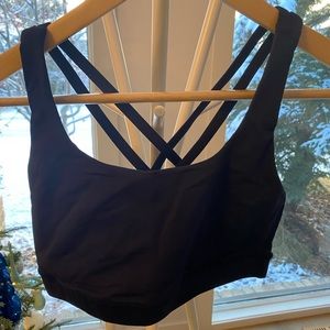 Lululemon Energy Bra in true navy